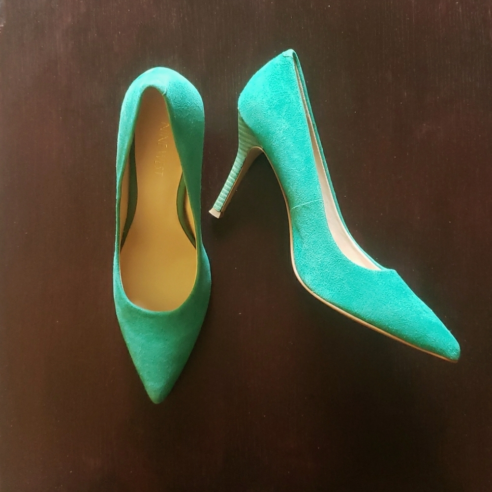 Nine West Green Suede Flex Pumps